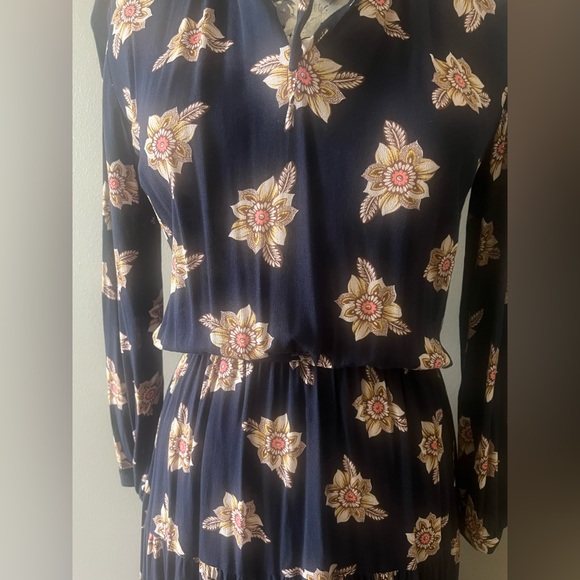 NWT Loft Floral Dress Navy Size ST - Picture 3 of 12